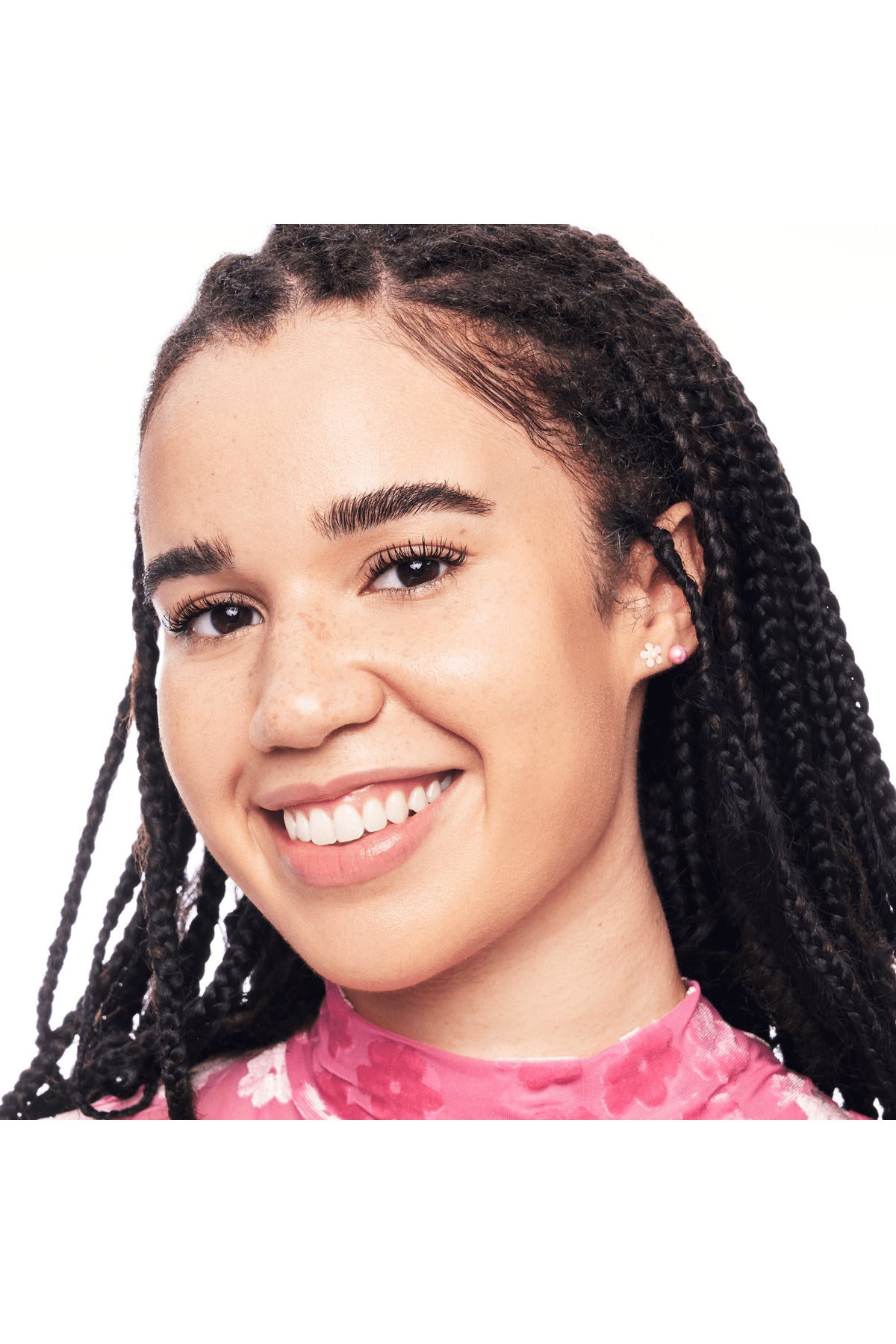 Essence mascara, meet beige pink