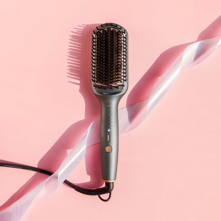 Okema 716-OK Silent Thermal Hairbrush: A silent ceramic thermal brush with ionic technology.